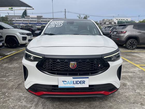 FIAT FASTBACK 1.3 TURBO 270 FLEX ABARTH AT6 FIAT FASTBACK 1.3 TURBO 270 FLEX ABARTH AT6
